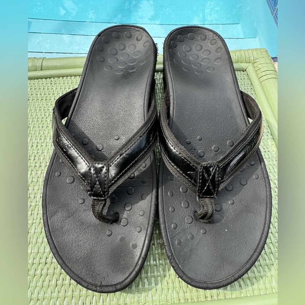 Vionic Black Women's Sandals